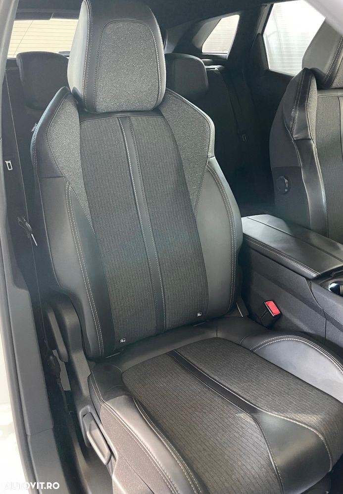 Peugeot 3008 1.2 PureTech 130 EAT8 GT - 19