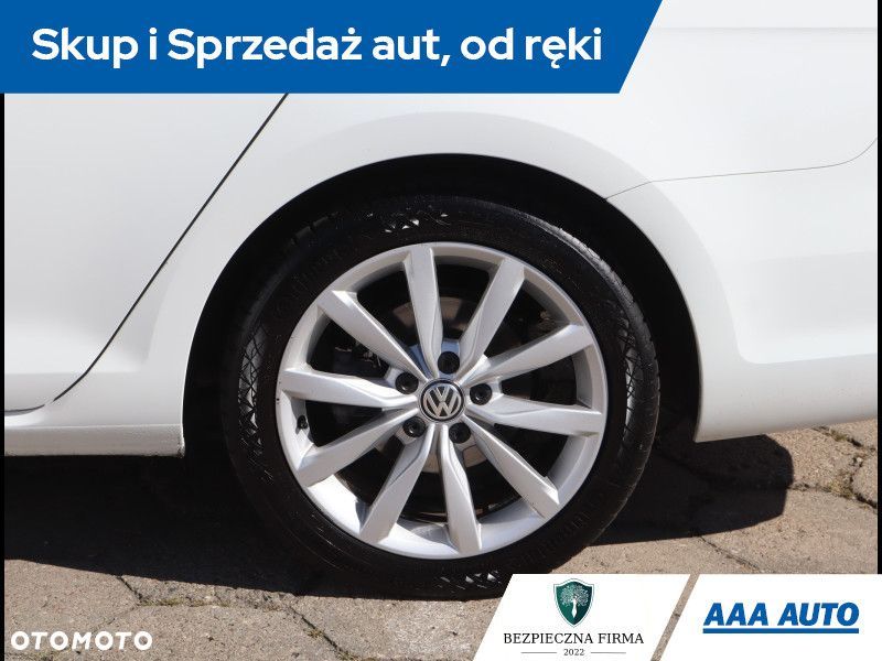 Volkswagen Golf - 14