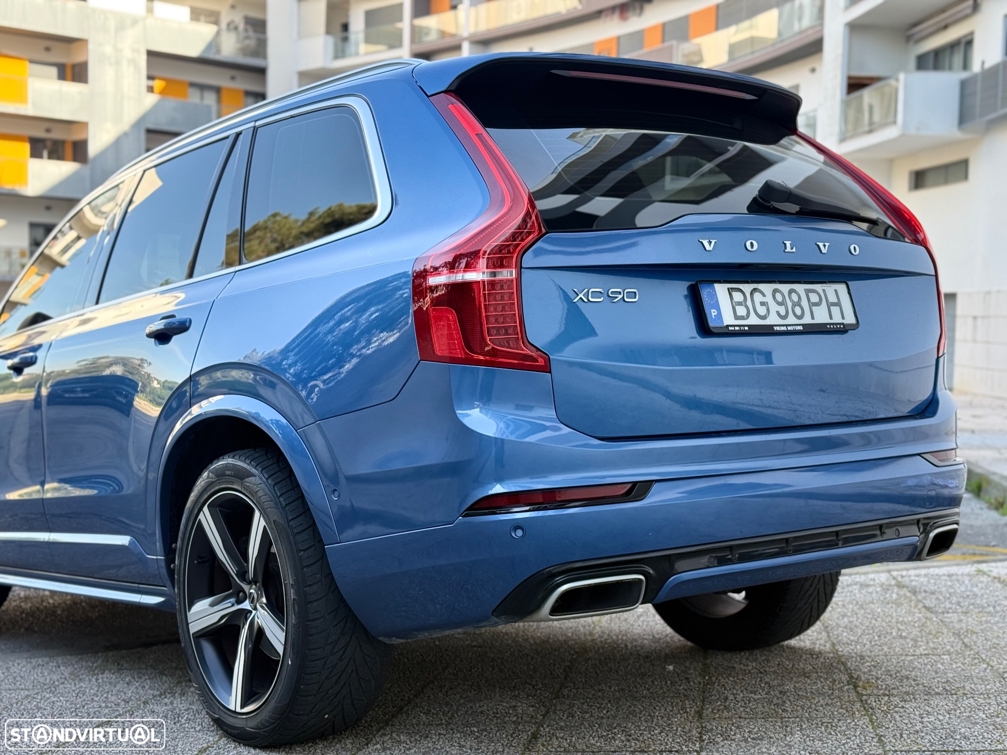 Volvo XC 90 D5 AWD Geartronic RDesign - 11