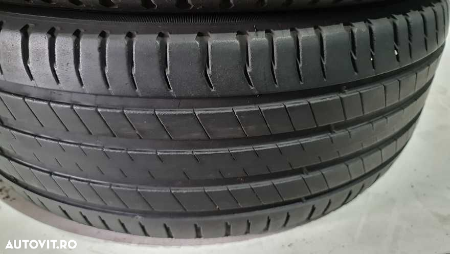 235.55.R19 101W MICHELIN CP V1086 - 2