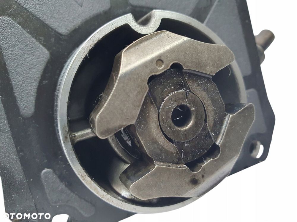 POMPA WACUM VACUM Opel Zafira C Astra J Insignia 2.0 CDTI - 4