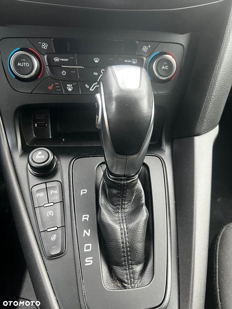 Ford Focus 1.0 EcoBoost Active - 4