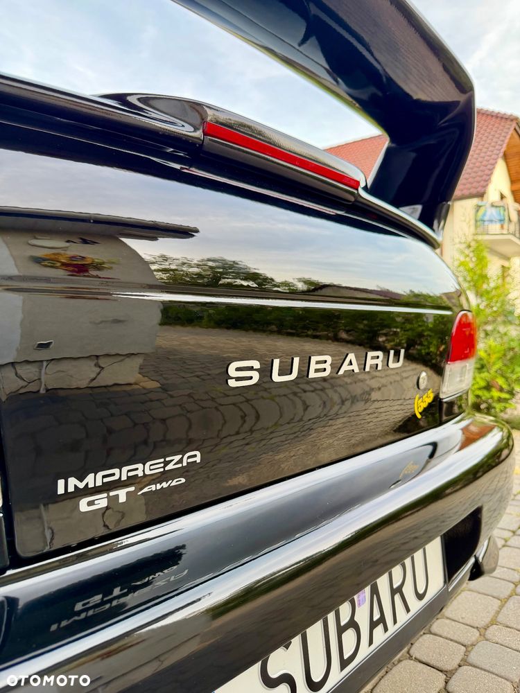 Subaru Impreza 2.0 GT - 13