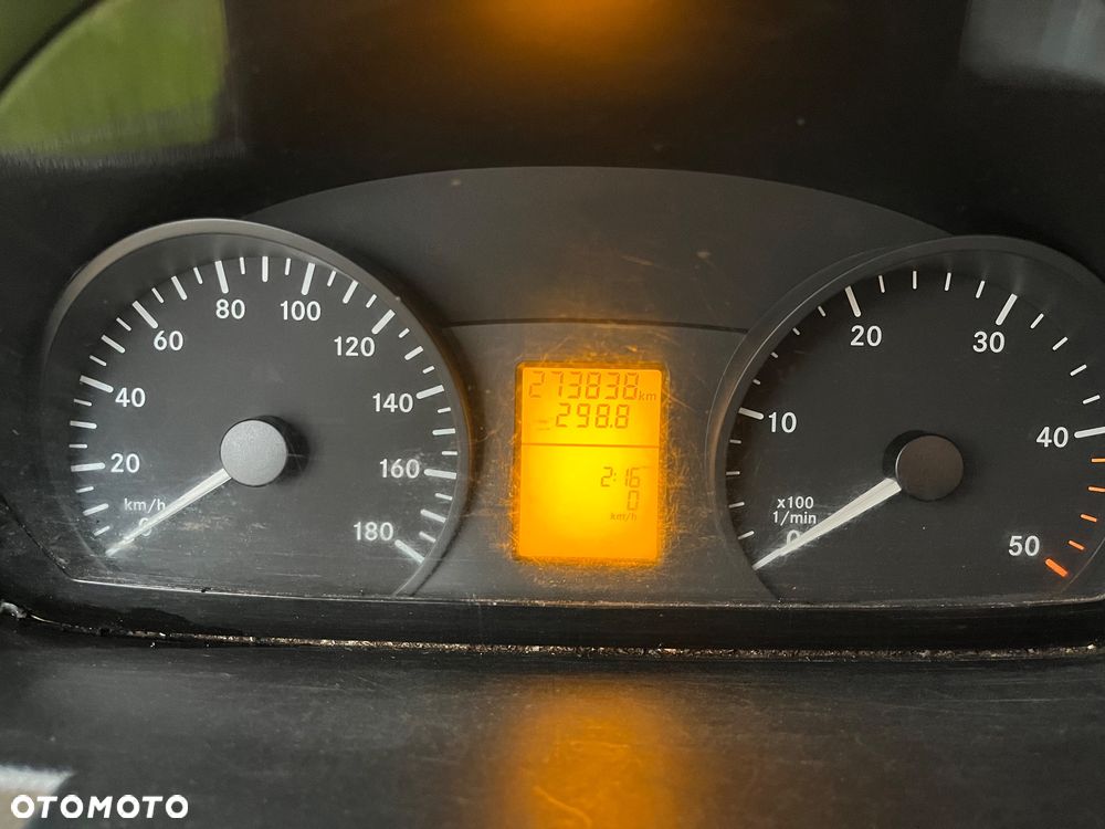 Mercedes-Benz Sprinter - 8
