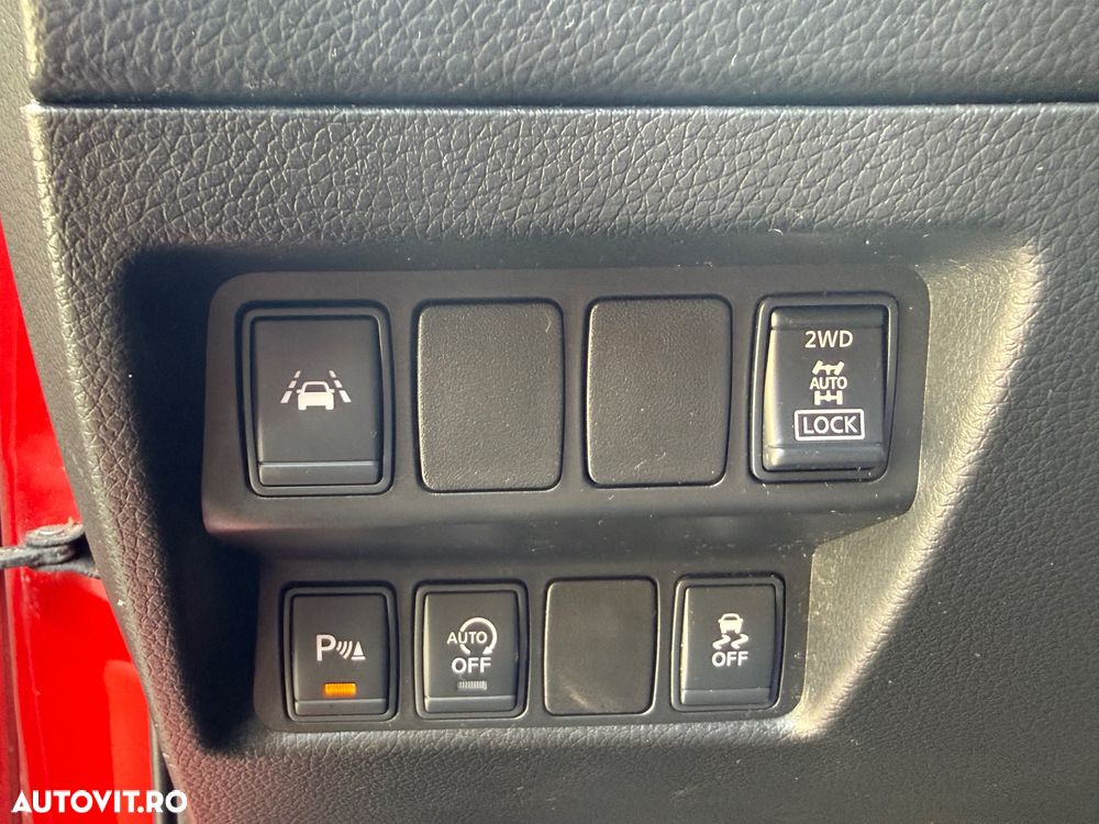 Nissan Qashqai 1.6L dCi Start/Stop 4X4-i Tekna - 32