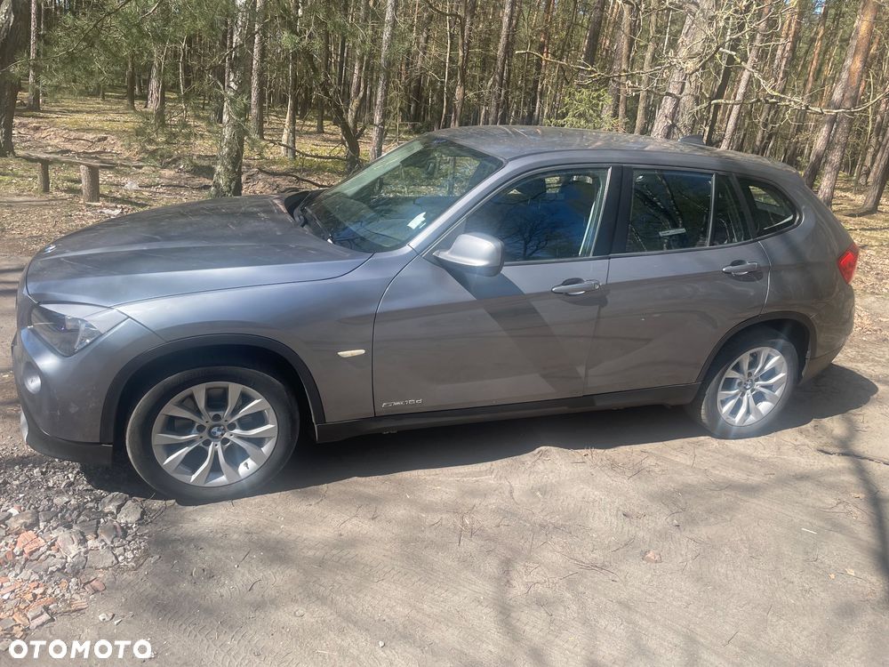 BMW X1 sDrive18d xLine - 13