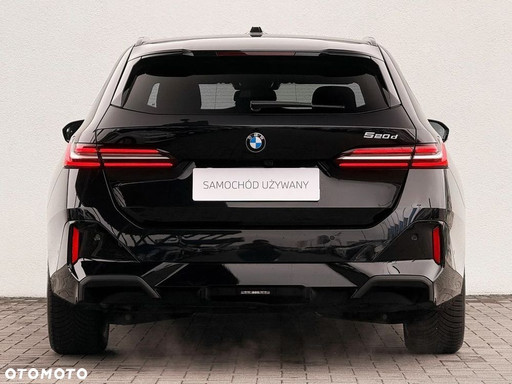 BMW Seria 5 520d mHEV - 37