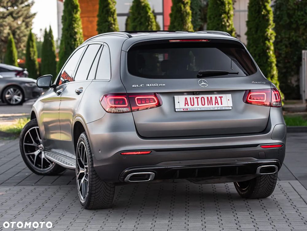 Mercedes-Benz GLC 300 de 4Matic 9G-TRONIC AMG Line - 8