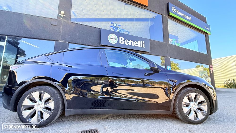Tesla Model Y Long Range Dual Motor AWD - 10