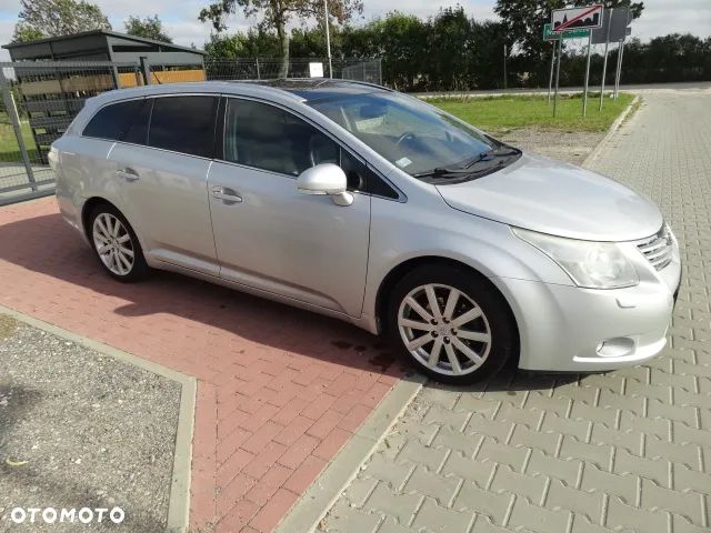 Toyota Avensis - 5