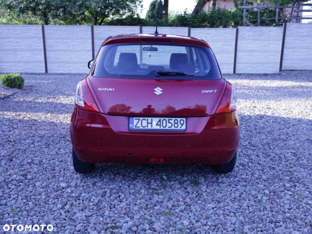 Suzuki Swift - 4