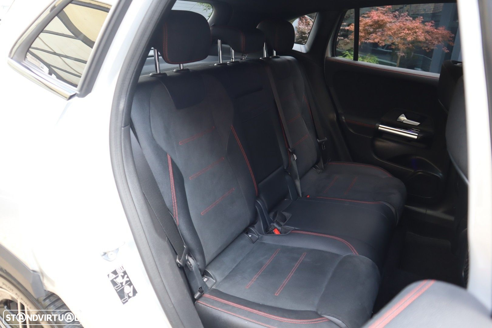 Mercedes-Benz GLA 250 e AMG Line - 43