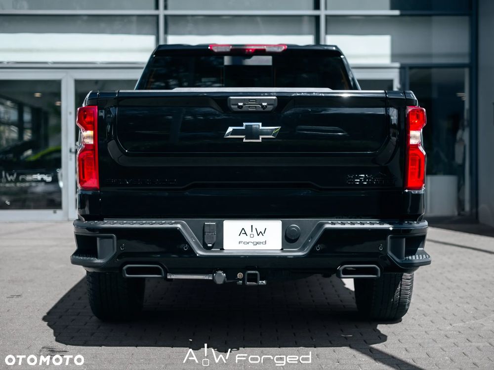 Chevrolet Silverado - 10