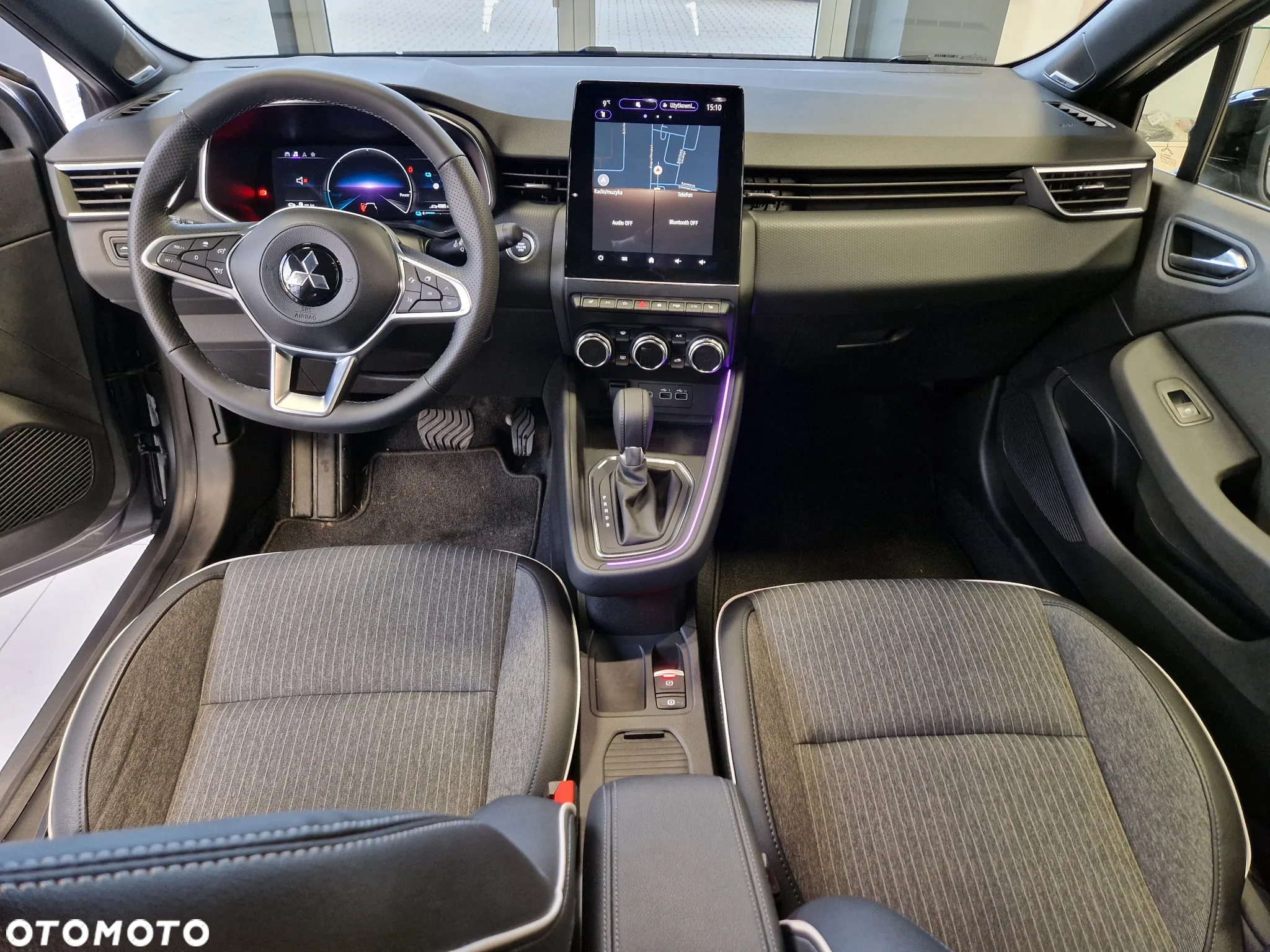 Mitsubishi Colt - 10