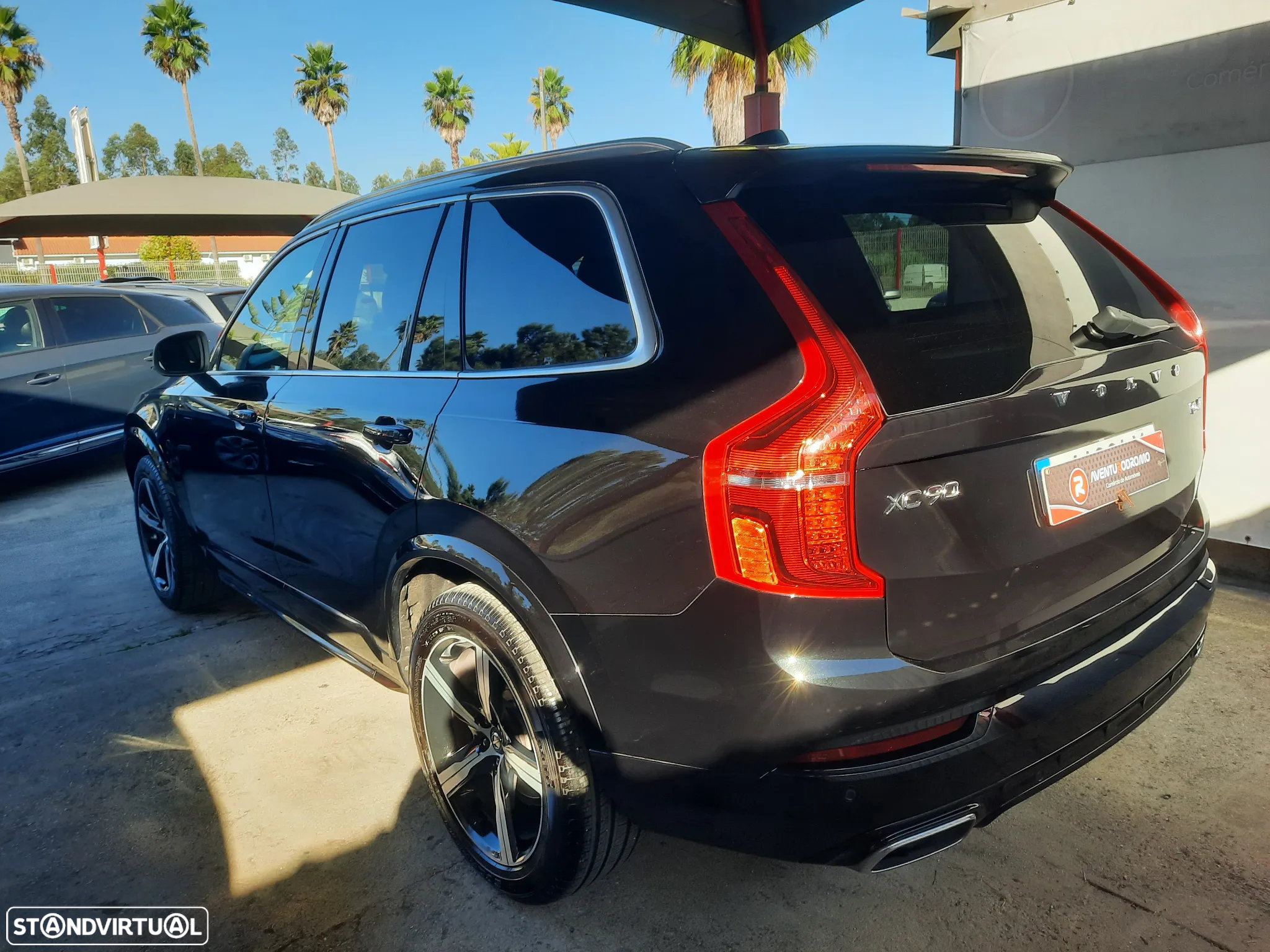 Volvo XC 90 2.0 D4 R-Design - 14