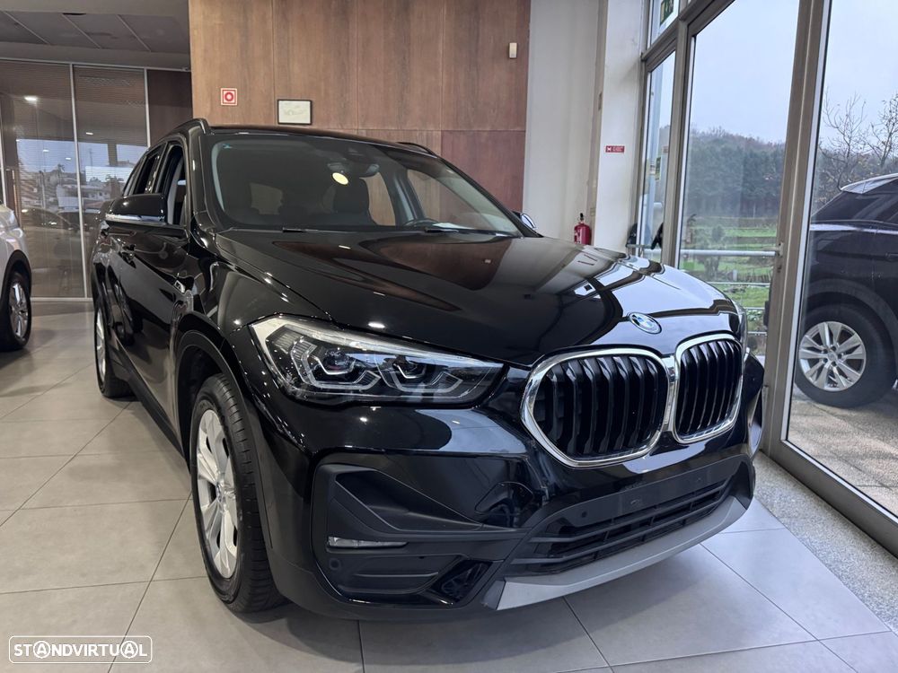BMW X1 25 e xDrive Corporate Edition - 2