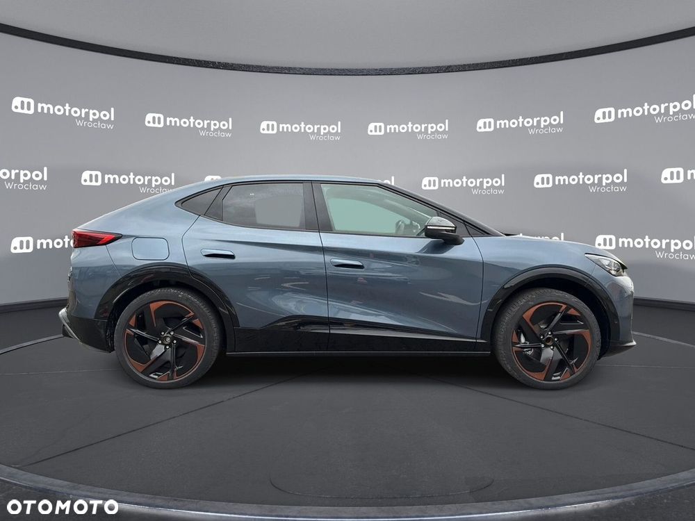Cupra Tavascan - 10