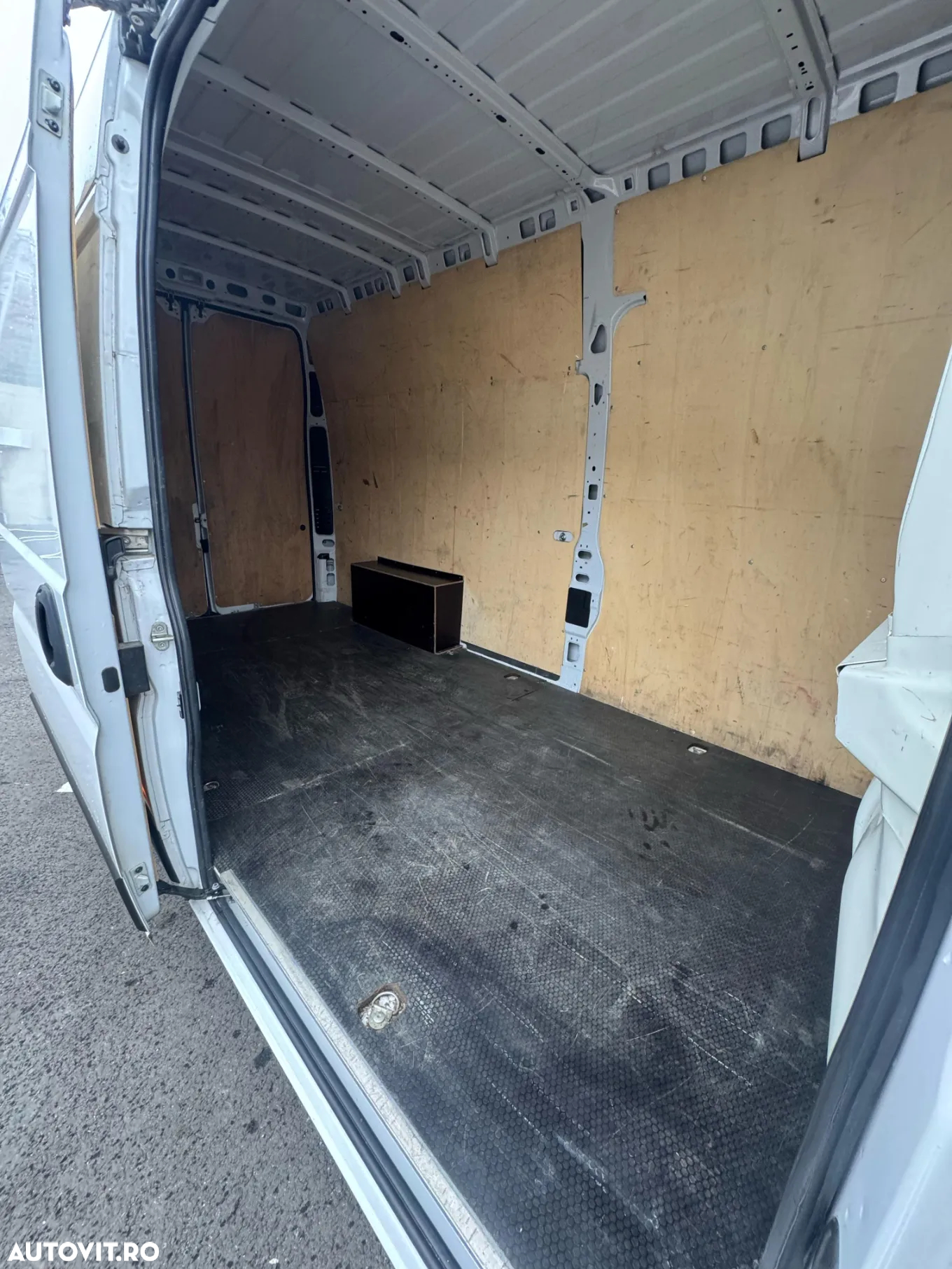 Peugeot Boxer L4H3 2.2 BlueHDi 17m3 - 10