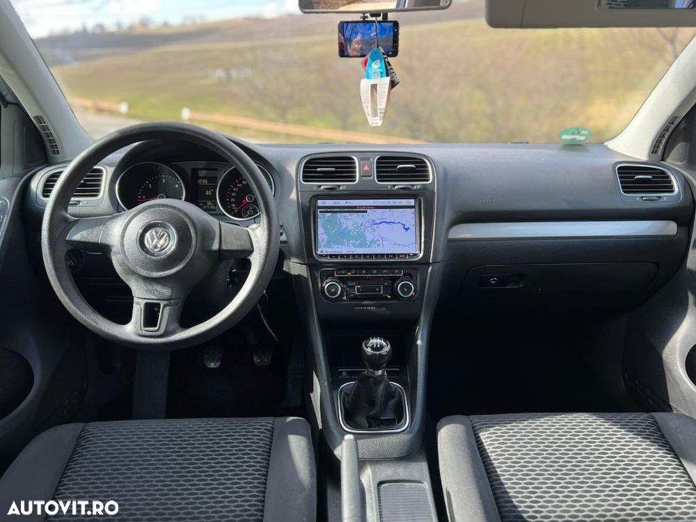 Volkswagen Golf 1.6 TDI DPF Style - 11