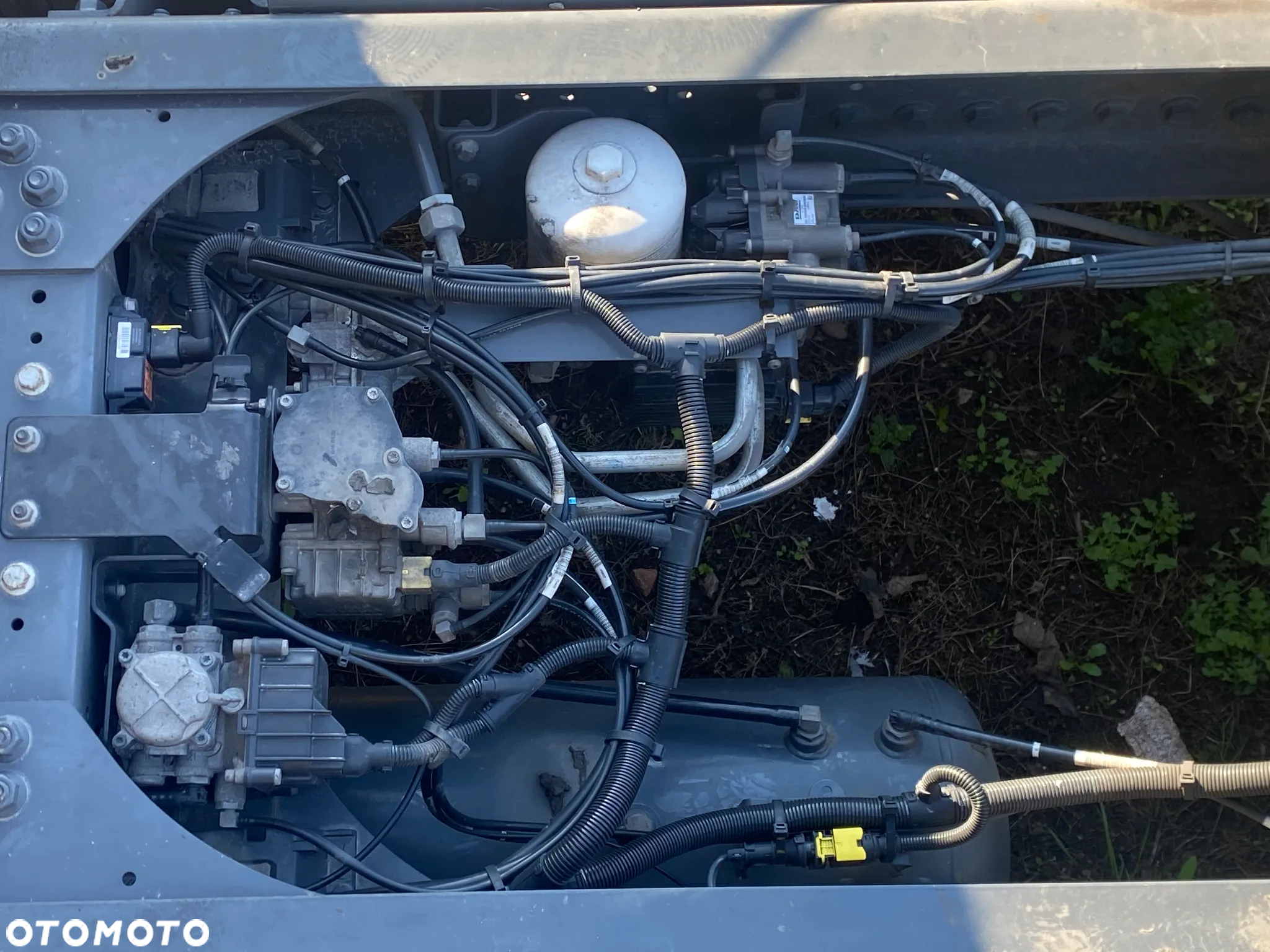 Zbiornik paliwa DAF XF XG XG+ XD 525L/720L - 8
