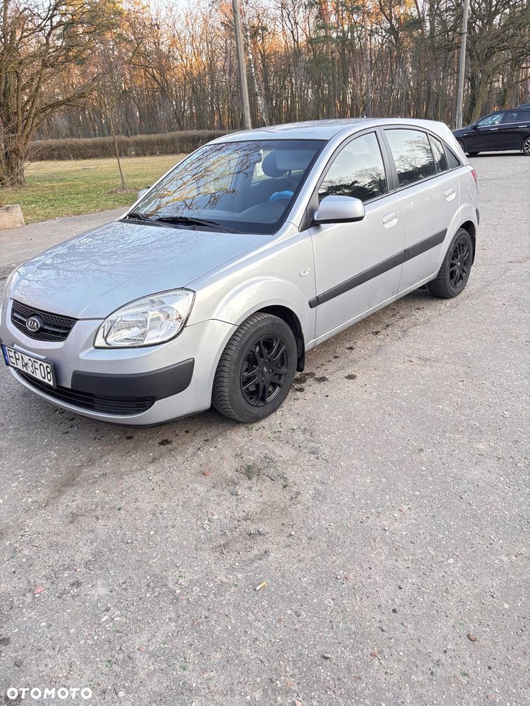 Kia Rio 1.4 / City - 2