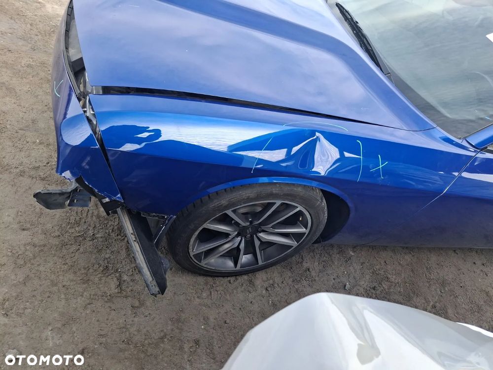 Dodge Challenger - 6