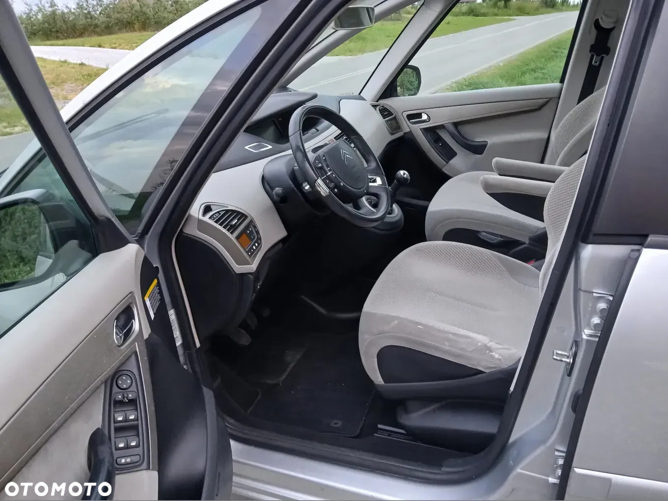 Citroën C4 Picasso 1.8i Impress - 7