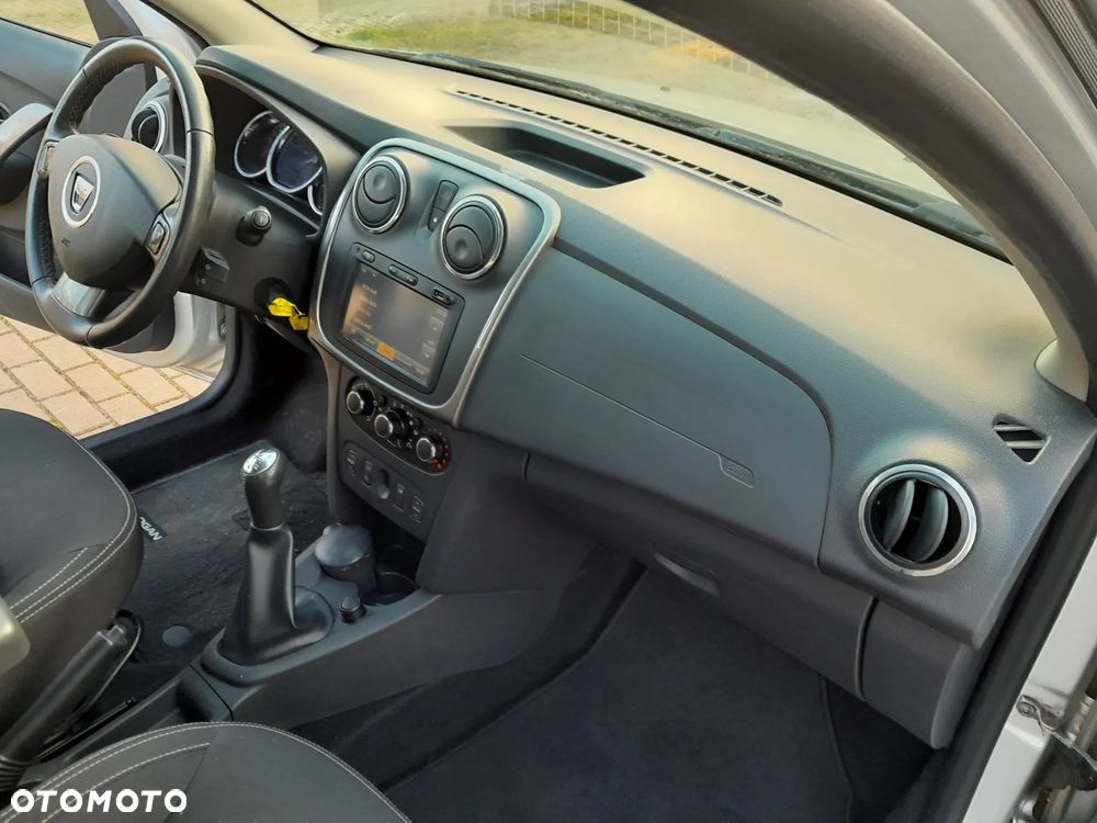 Dacia Logan TCe 90 Prestige - 21