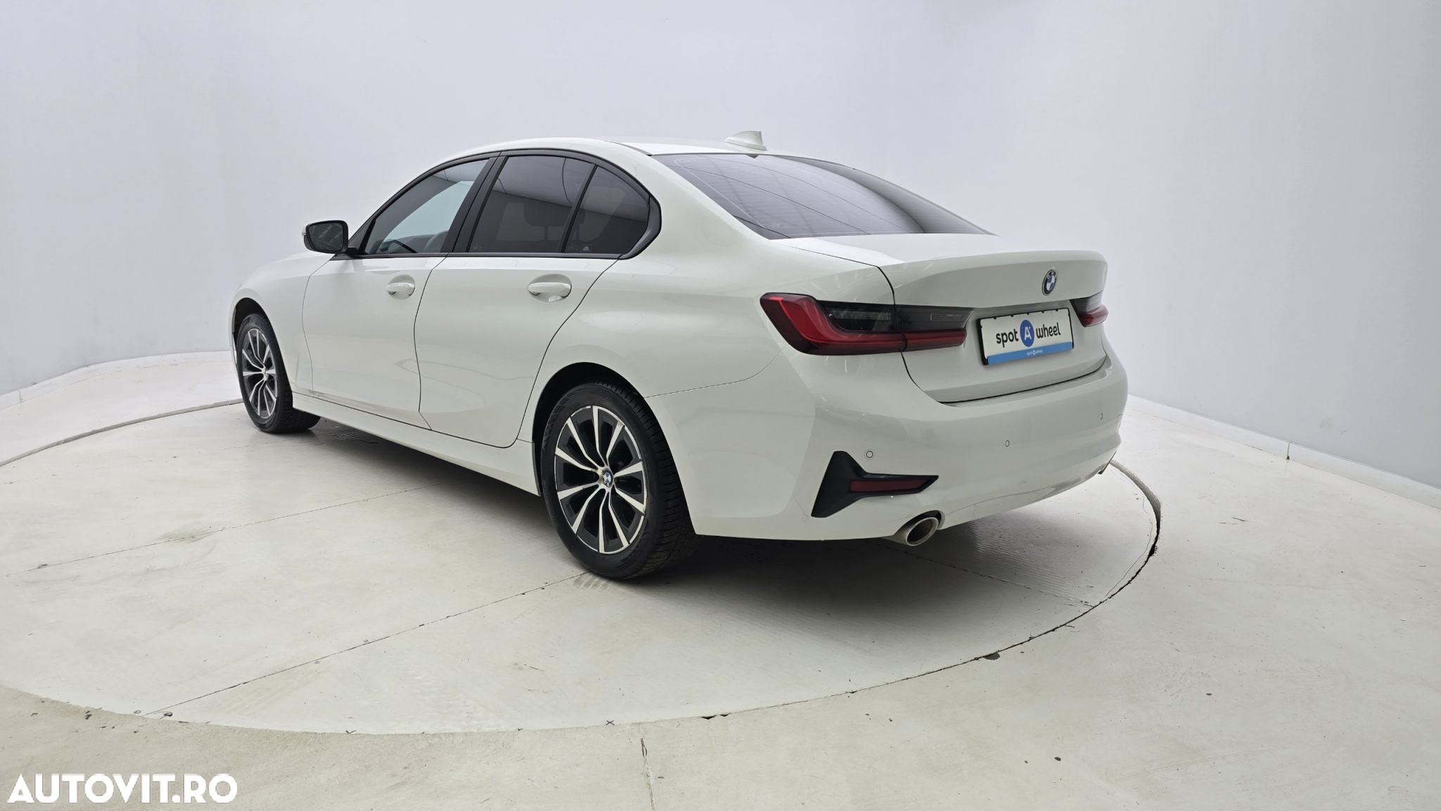 BMW Seria 3 320i AT - 8