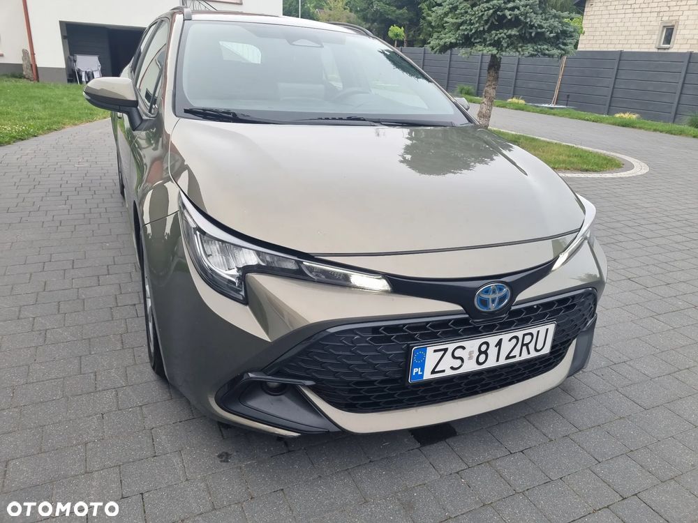 Toyota Corolla 1.8 Hybrid Executive - 11