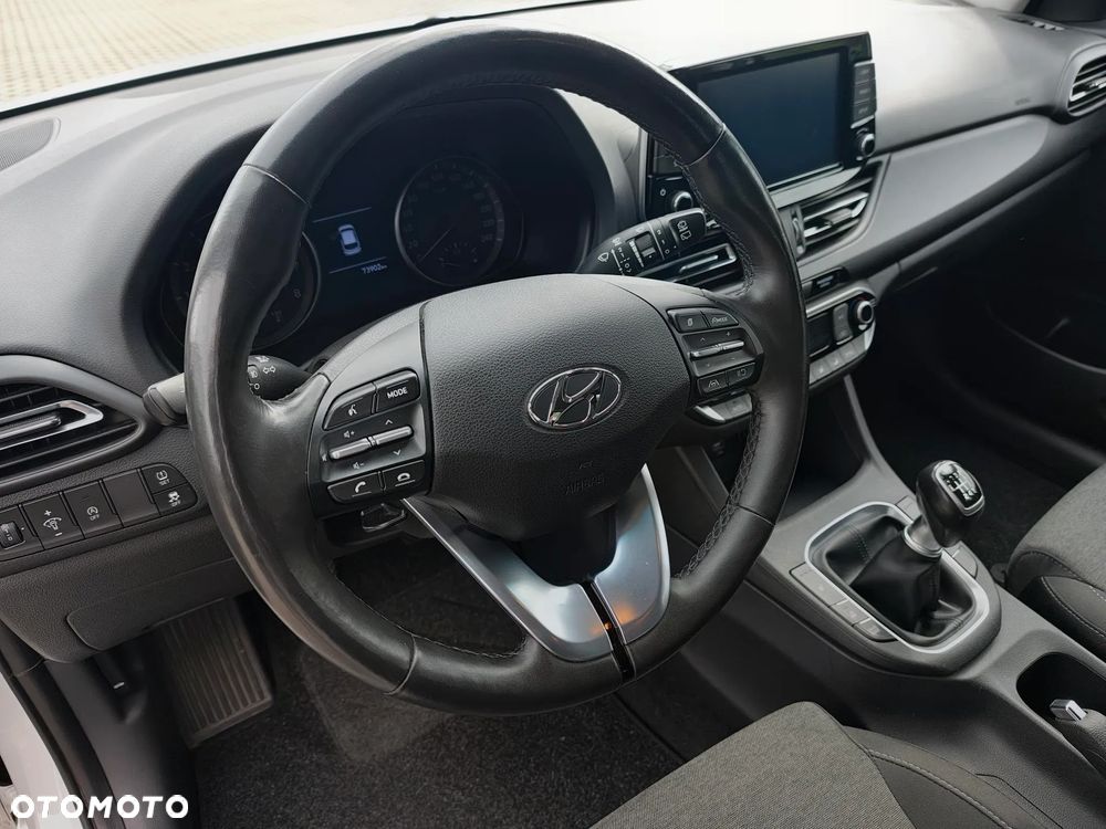 Hyundai i30 1.5 T-GDI 48V Smart - 8