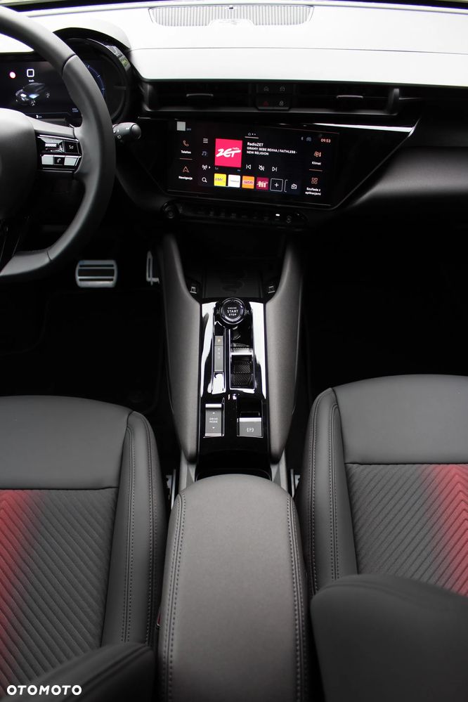 Alfa Romeo Junior 1.2 mHEV Ti Q4 eDCT - 11