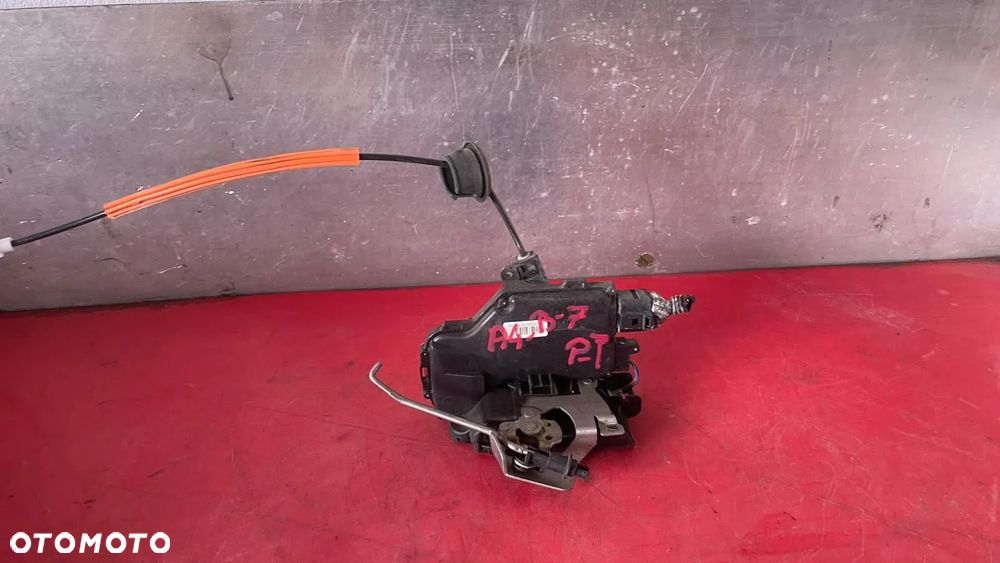 ZAMEK DRZWI PRAWY TYŁ AUDI A4 B7 - 6