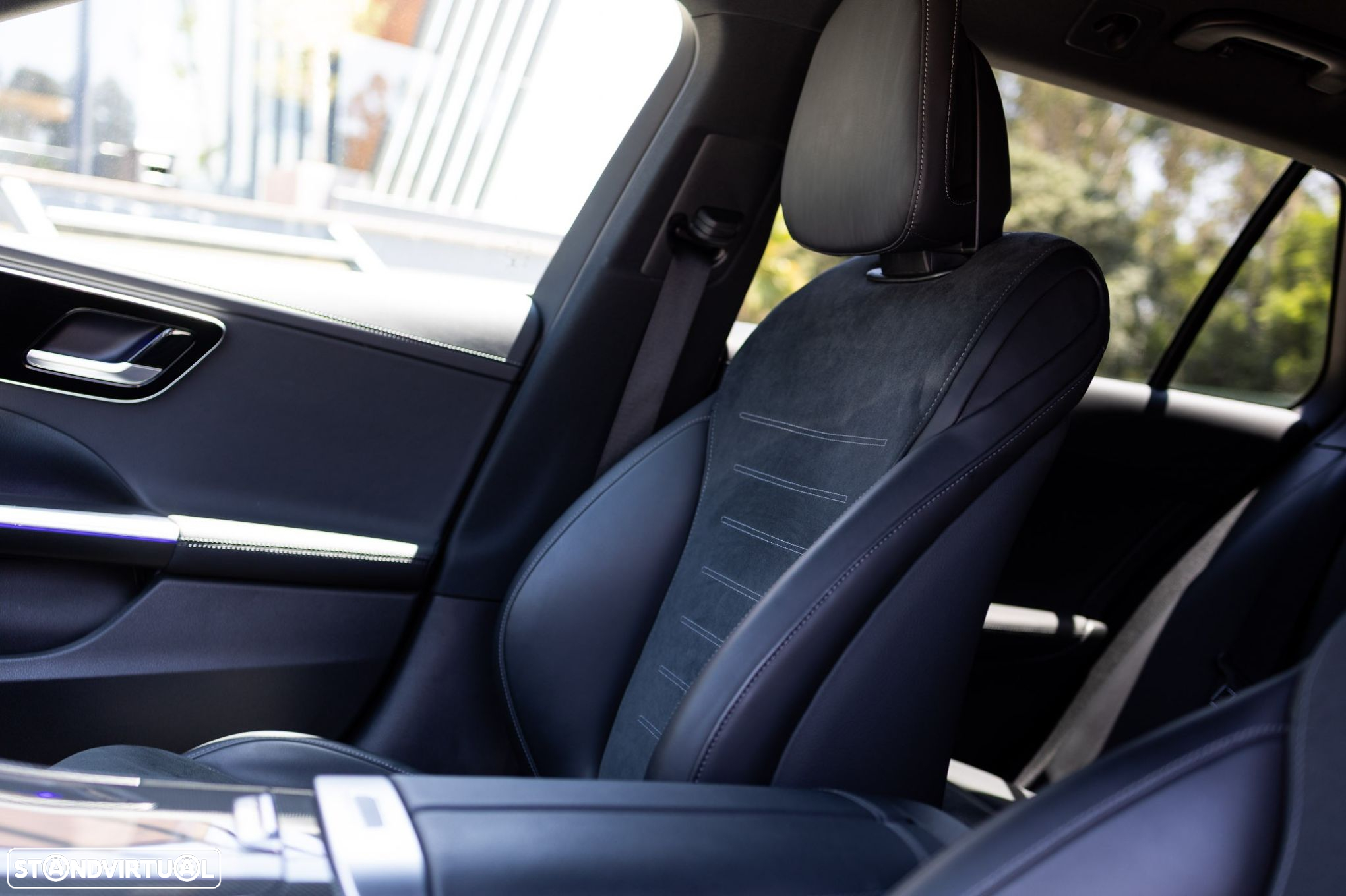 Mercedes-Benz C 300 e AMG Line - 32