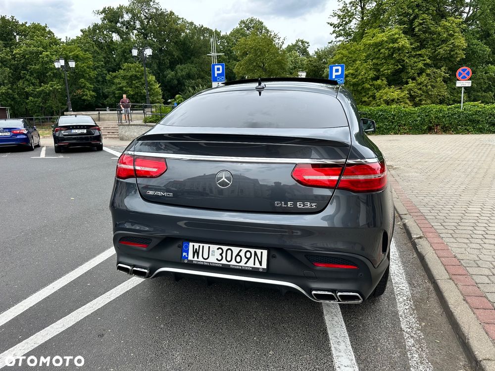 Mercedes-Benz GLE - 9