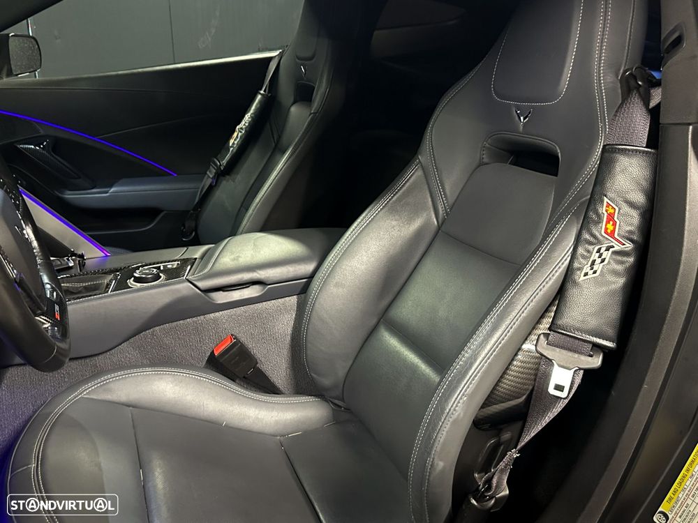 Chevrolet Corvette - 23