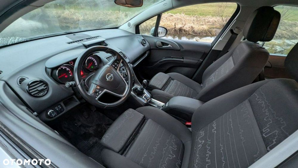 Opel Meriva - 9