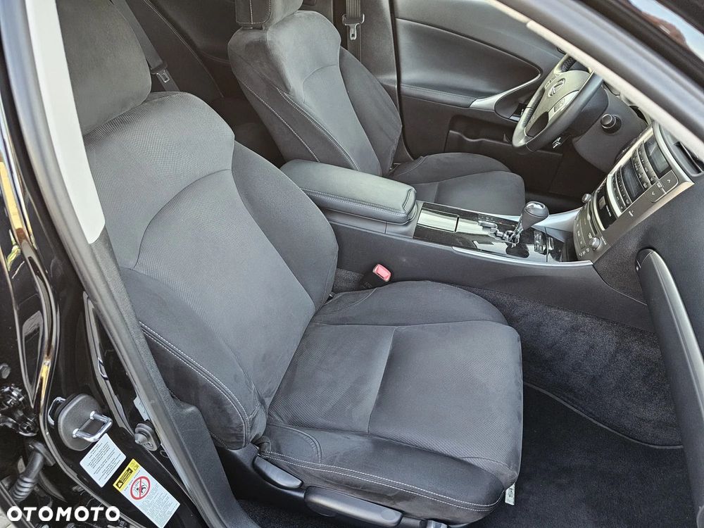 Lexus IS 250 - 22