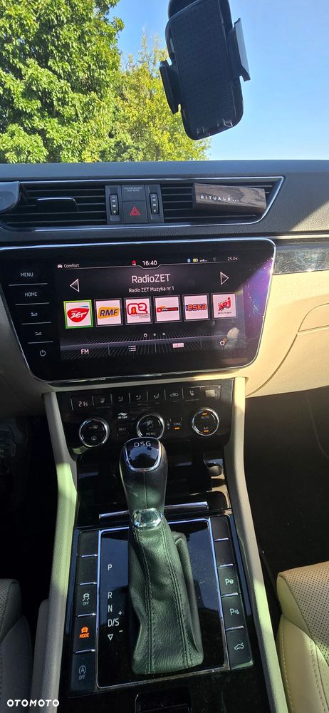 Skoda Superb 2.0 TDI L&K DSG - 31