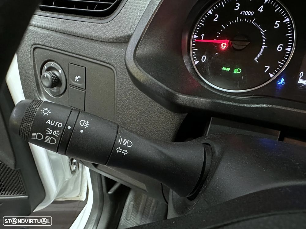 Renault EXPRESS - 25