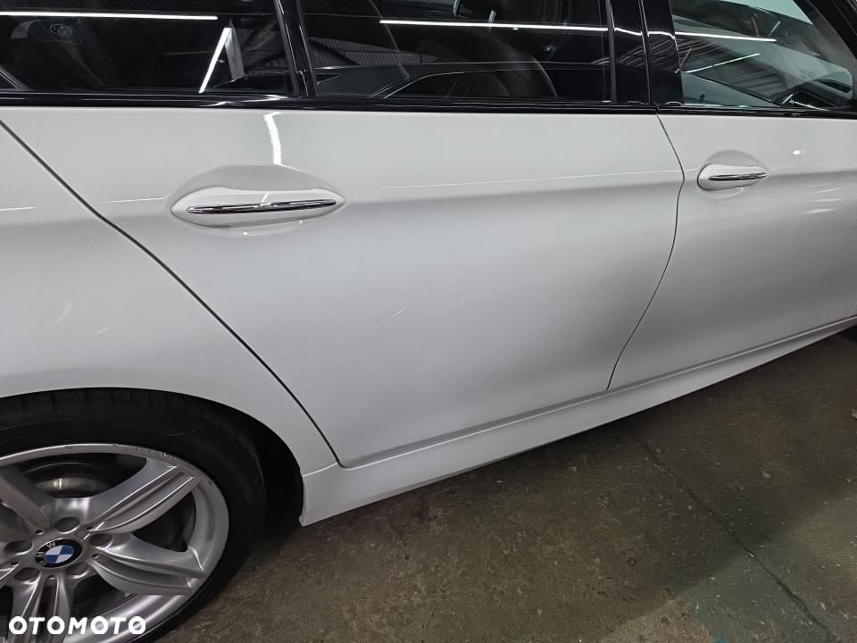 BMW Seria 5 535i xDrive - 14