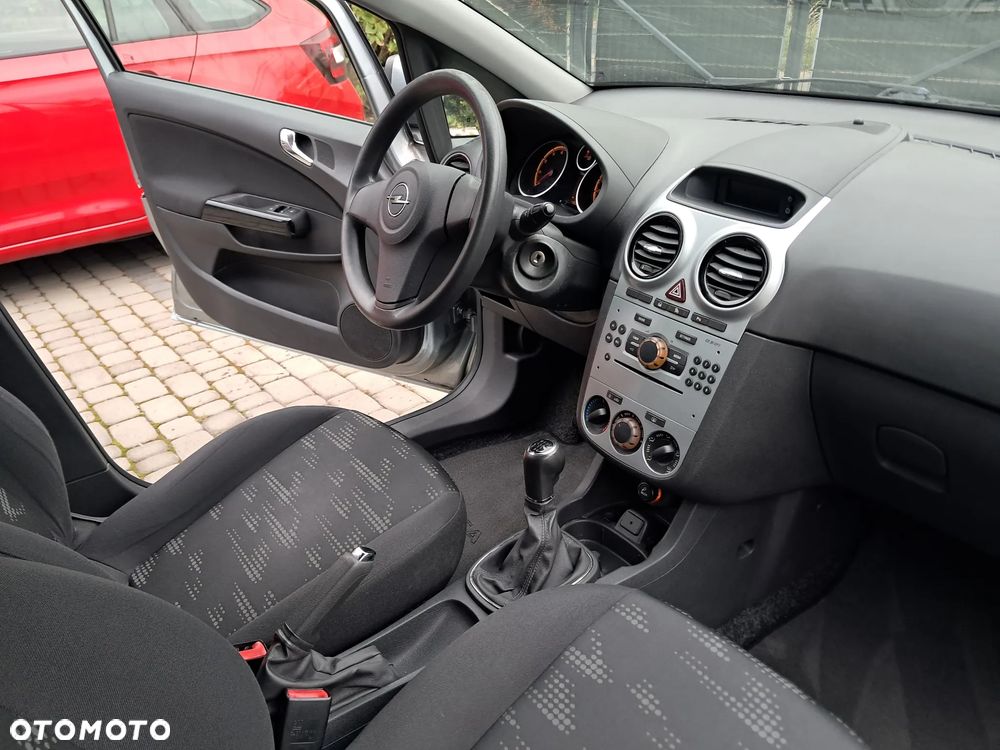 Opel Corsa - 12