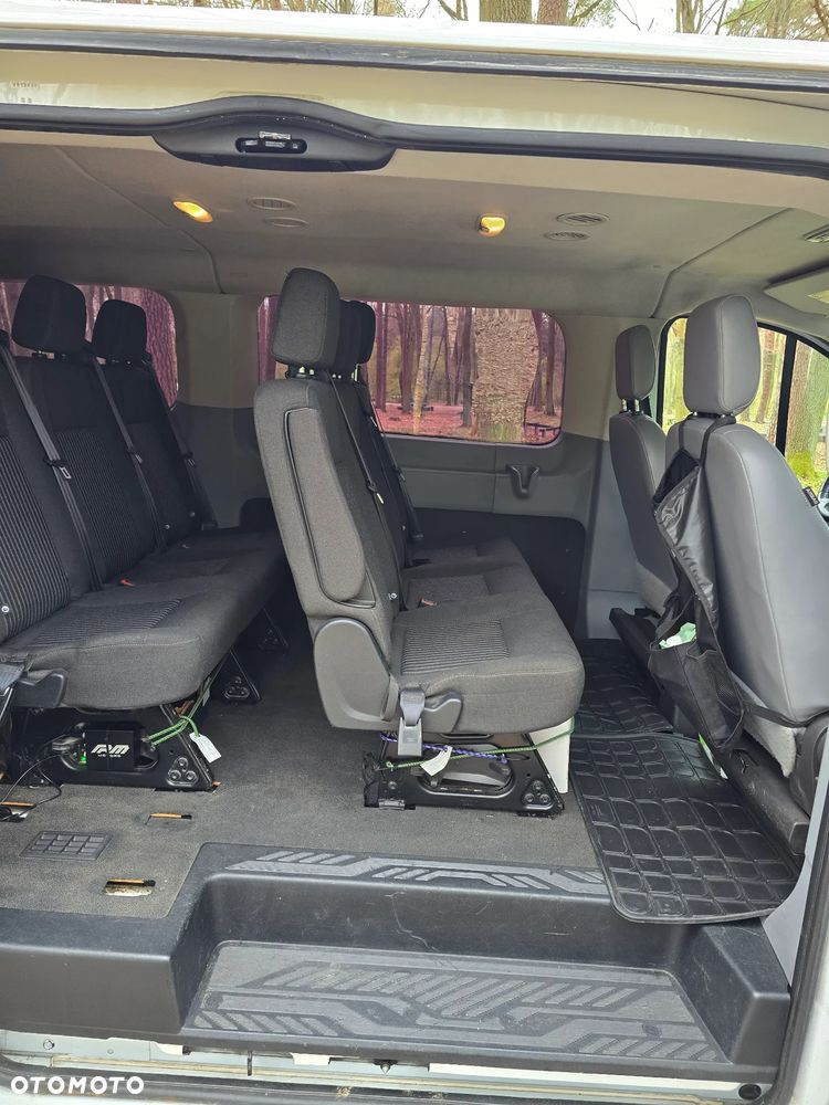 Ford Transit - 12