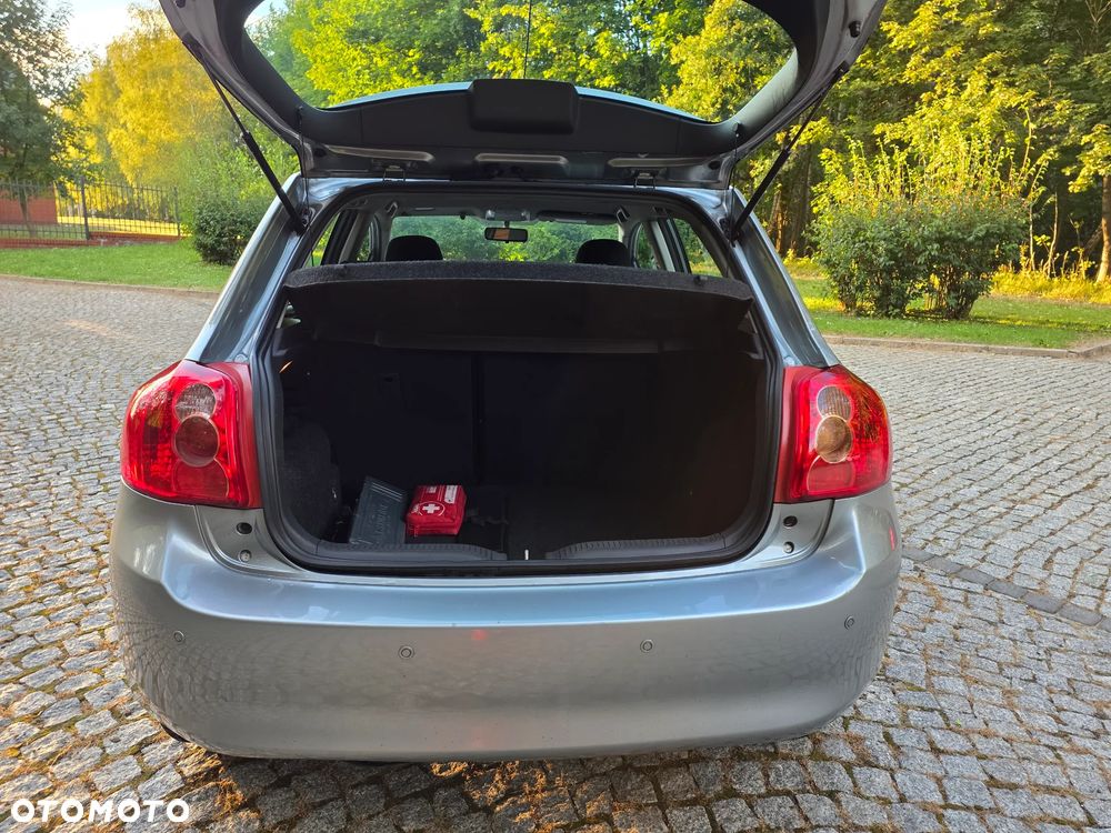 Toyota Auris 2.0 D-4D - 9