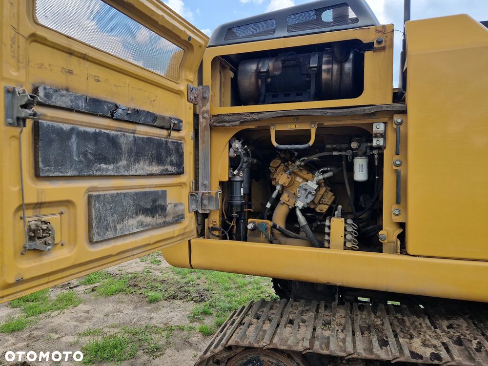 Caterpillar 329E - 7