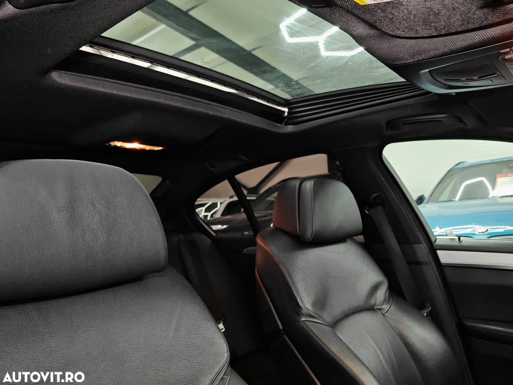 BMW Seria 5 520i Sport-Aut. - 21