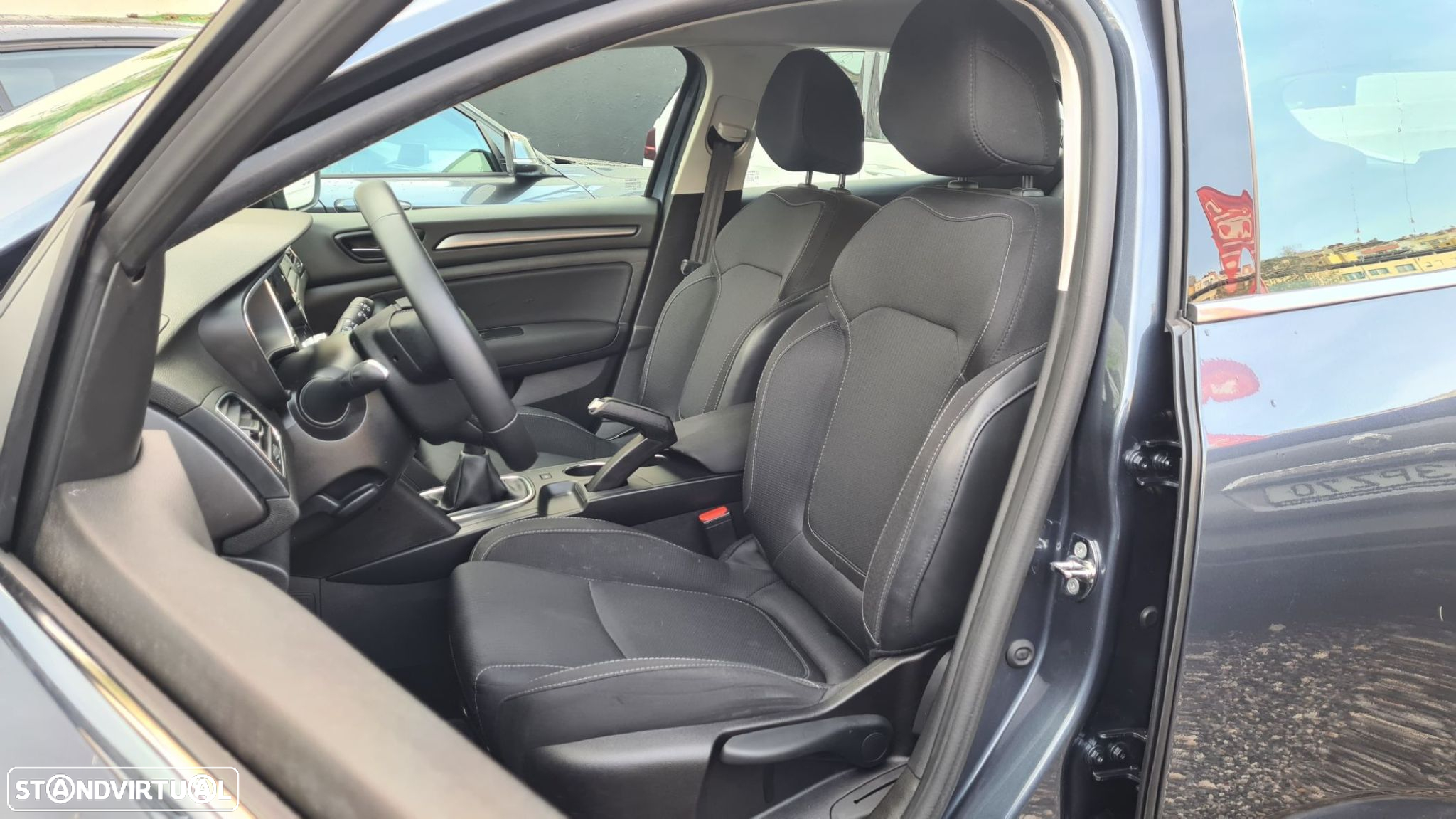 Renault Mégane 1.5 Blue dCi Intens - 39