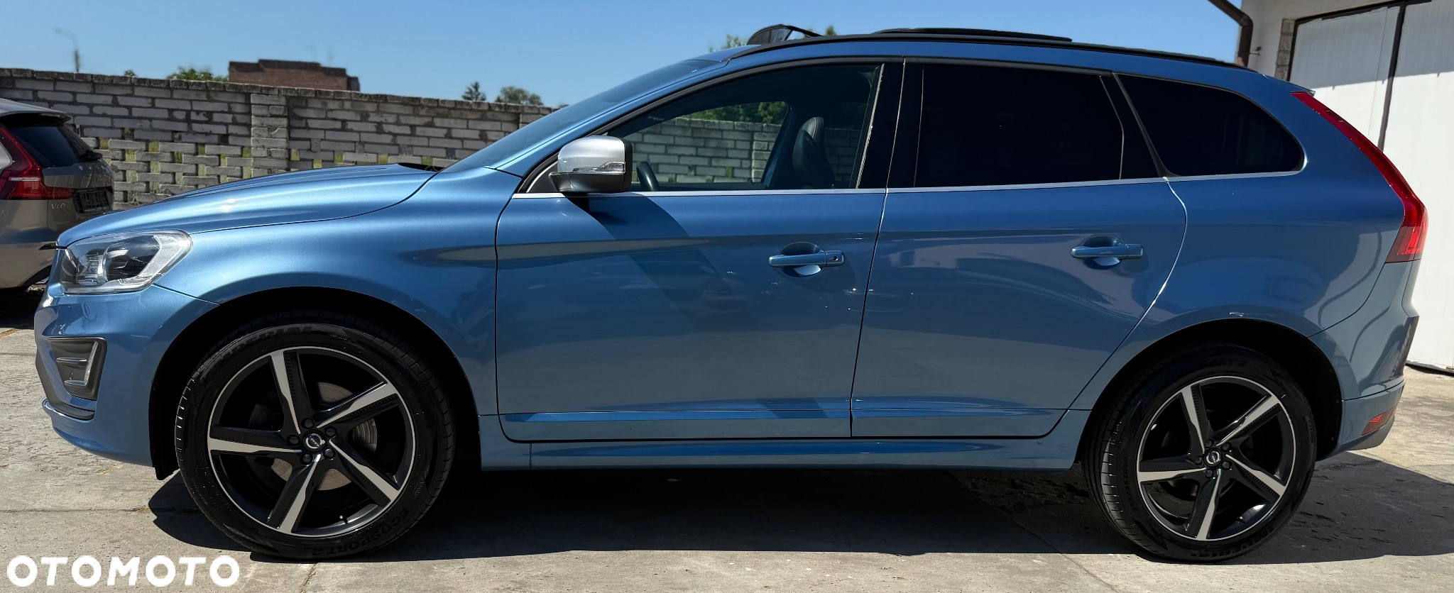 Volvo XC 60 D4 Drive-E Momentum - 3