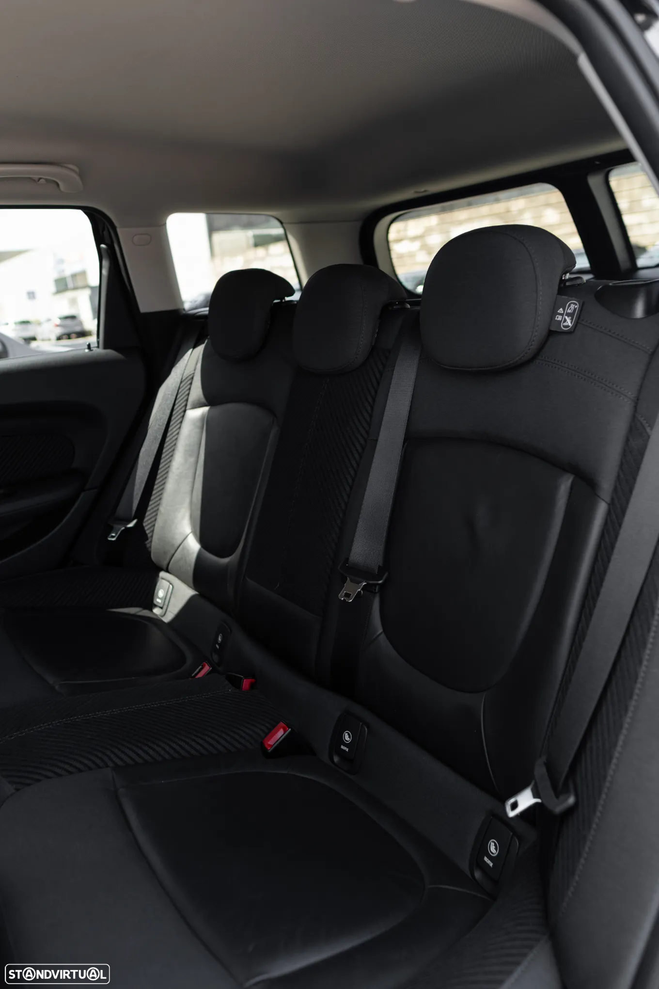 MINI Clubman Cooper D - 17