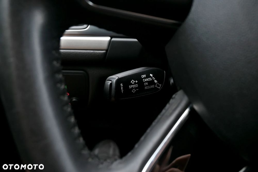 Audi A6 Avant 2.0 TDI Ultra S tronic - 35